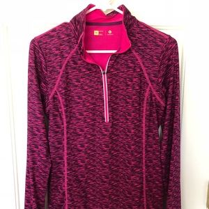 ATHLETIC TOP, SIZE MEDIUM